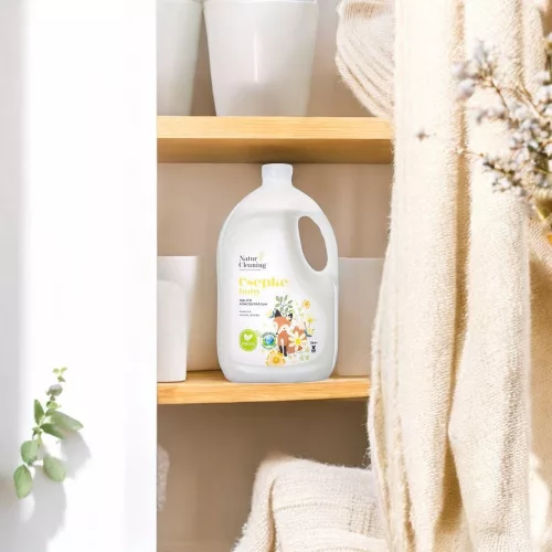Csepke Baby hypoallergenes Weichspülmittel mit Kamillenduft 3m+ 4 Liter