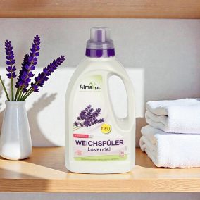   AlmaWin Textilweichspülerkonzentrat mit Lavendel – für 30 Waschgänge – 750 ml