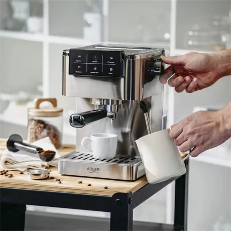 Adler KÁVÉFŐZŐ PRESSZÓ ÉRINTŐGOMB 20 BAR AD4390